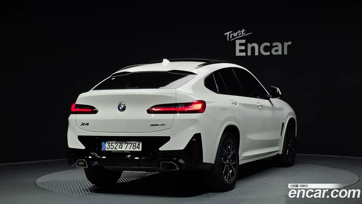 BMW X4 — фото 4