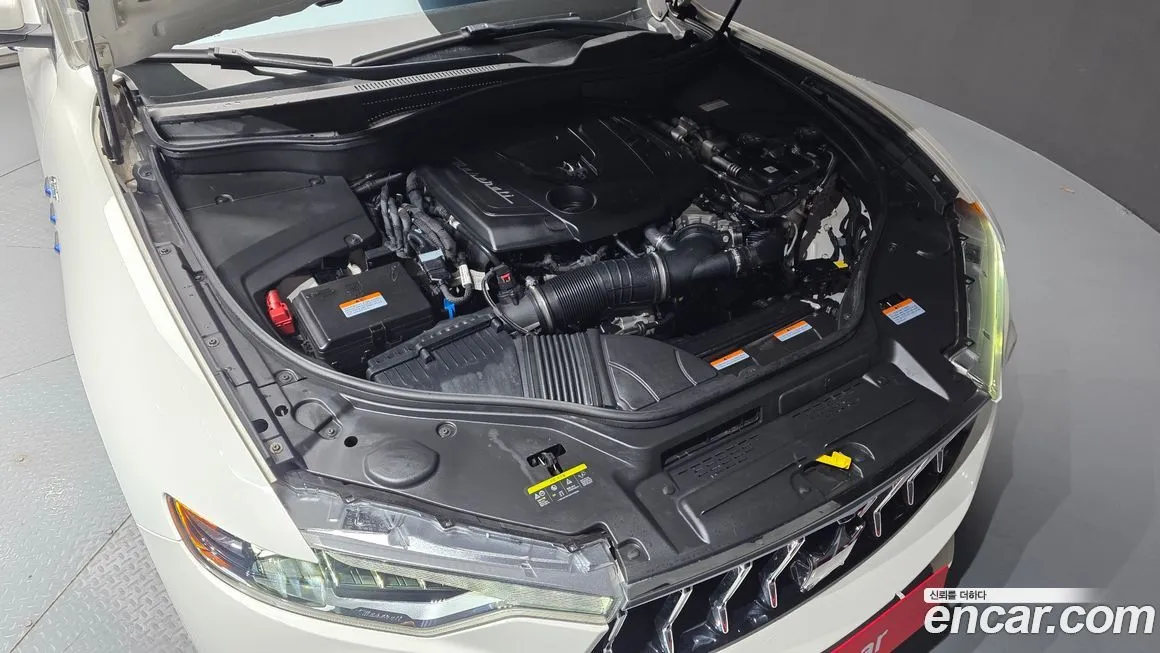 Maserati Levante 2022 из KR, фото 7