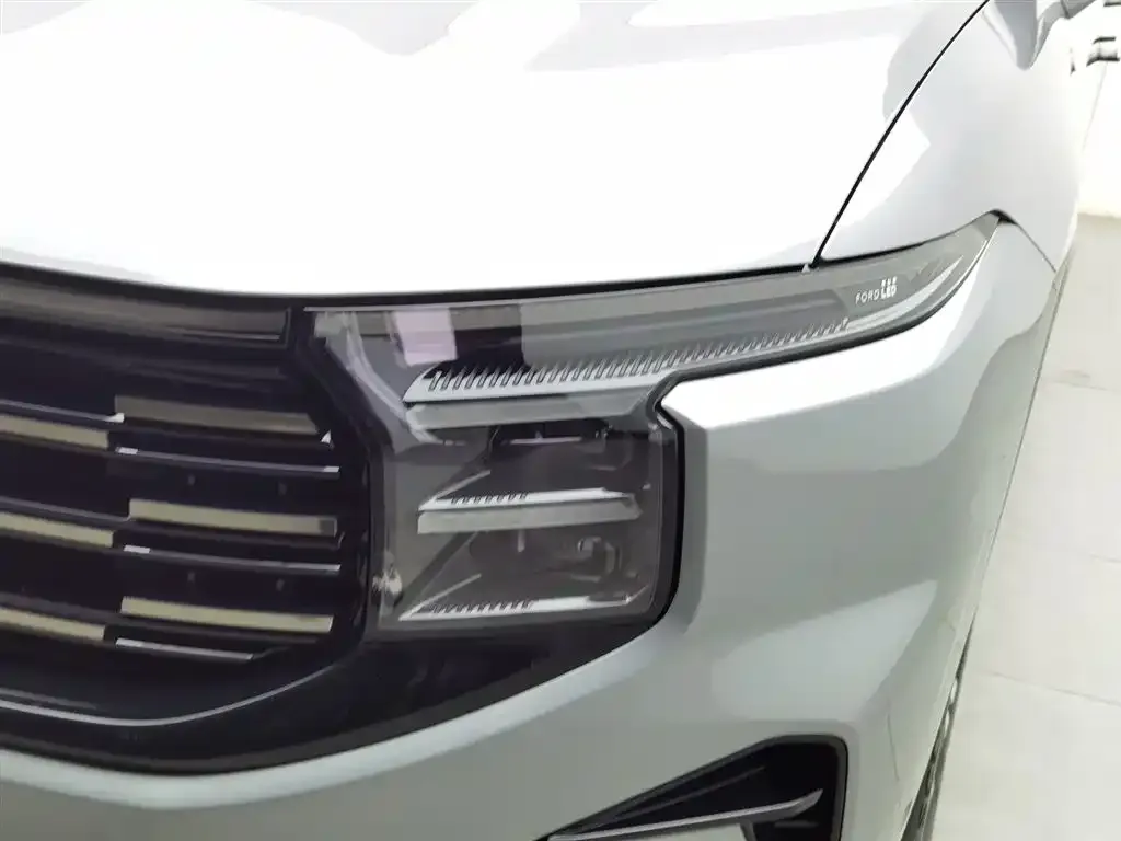 Ford Edge — фото 3