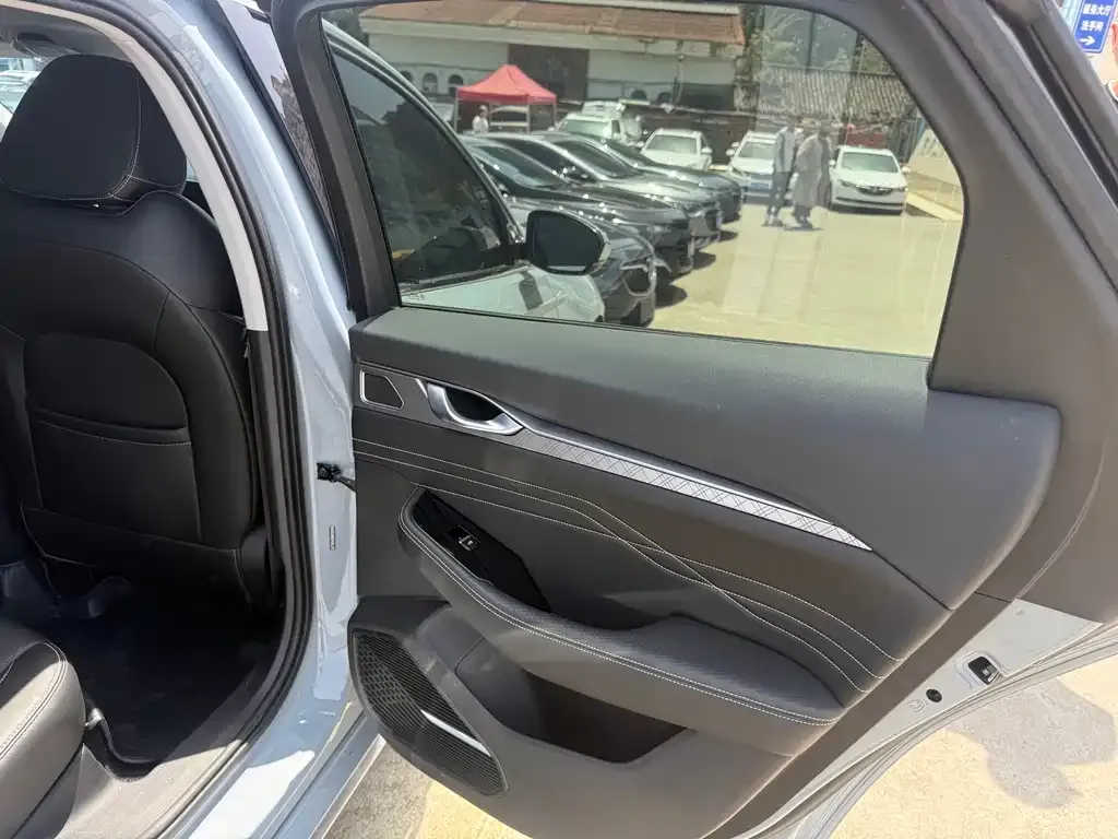 Geely Xingrui 2022 из CN, фото 4