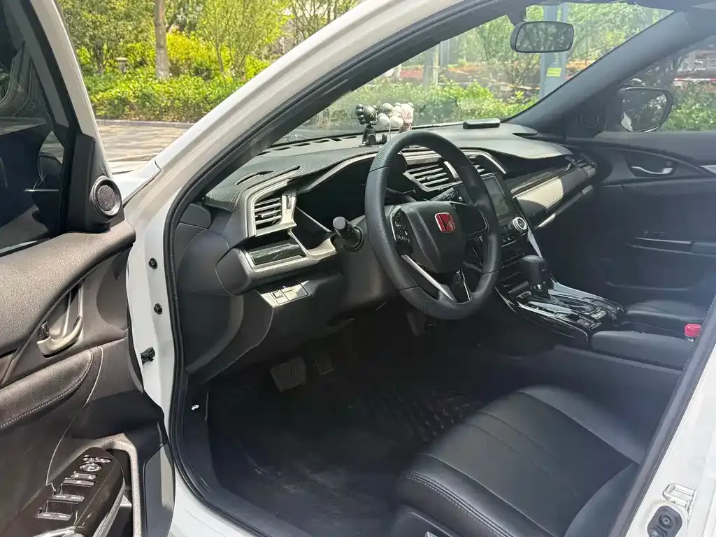 Honda Civic — фото 4