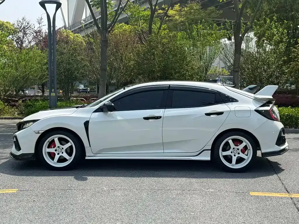 Honda Civic — фото 10
