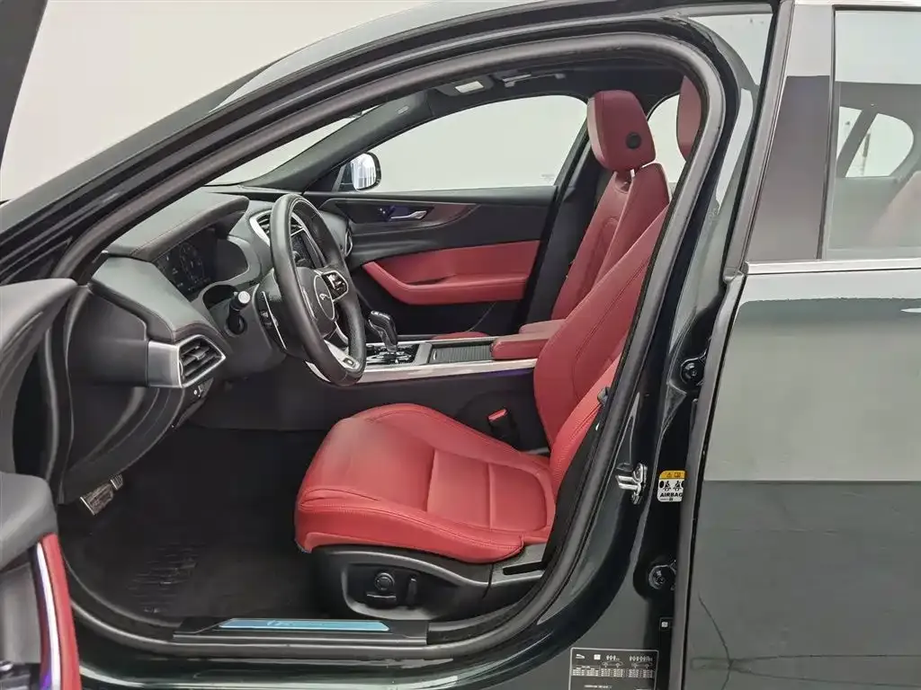 Jaguar XEL 2023 из CN, фото 7