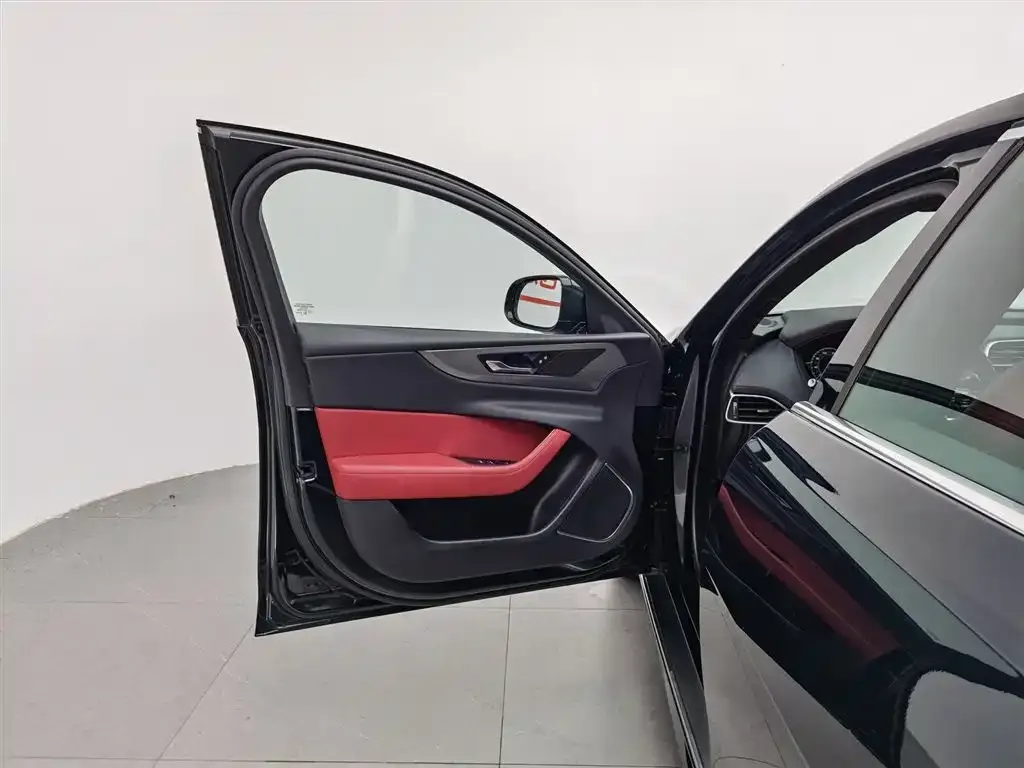 Jaguar XEL 2023 из CN, фото 2