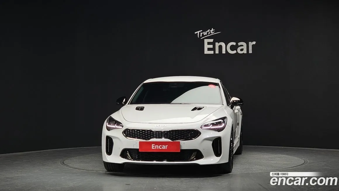 Kia Stinger 2023 из KR, фото 2