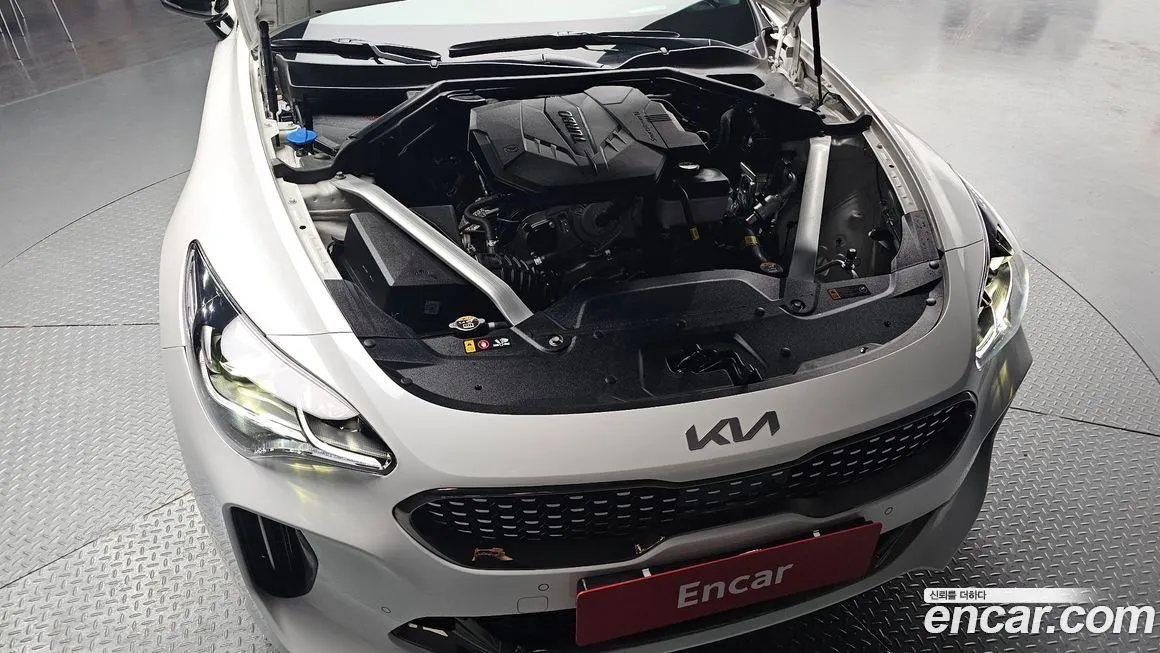 Kia Stinger 2023 из KR, фото 9