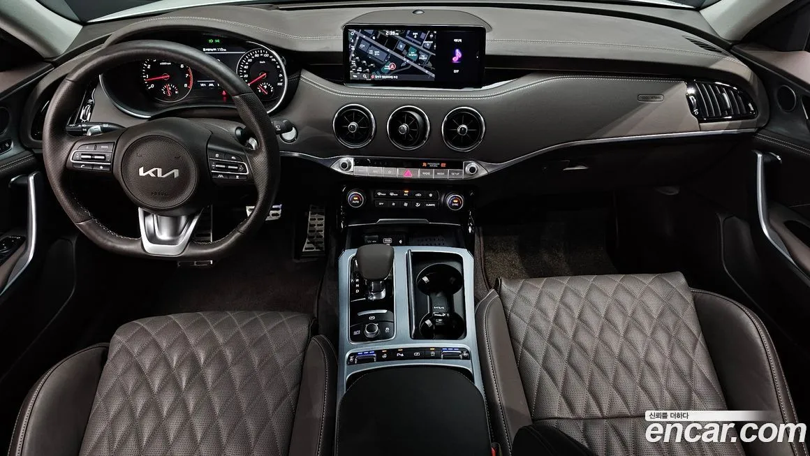 Kia Stinger 2023 из KR, фото 8