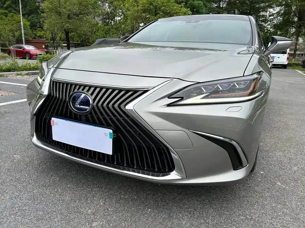 Lexus ES — фото 4