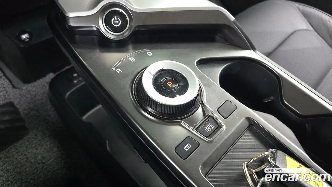 Kia EV6 — фото 9
