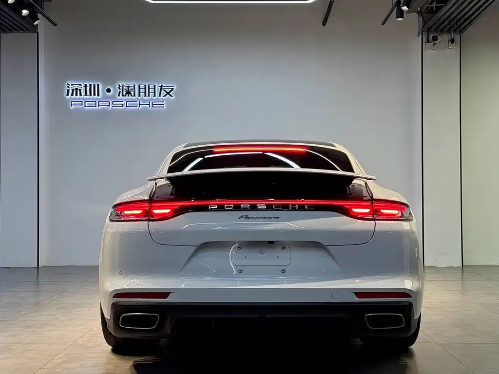 Porsche Panamera — фото 2