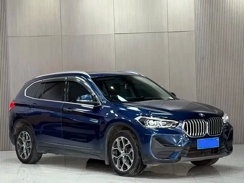BMW X1 — фото 2