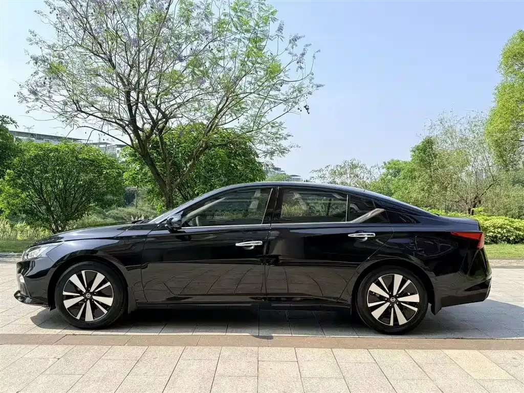Nissan Teana — фото 3