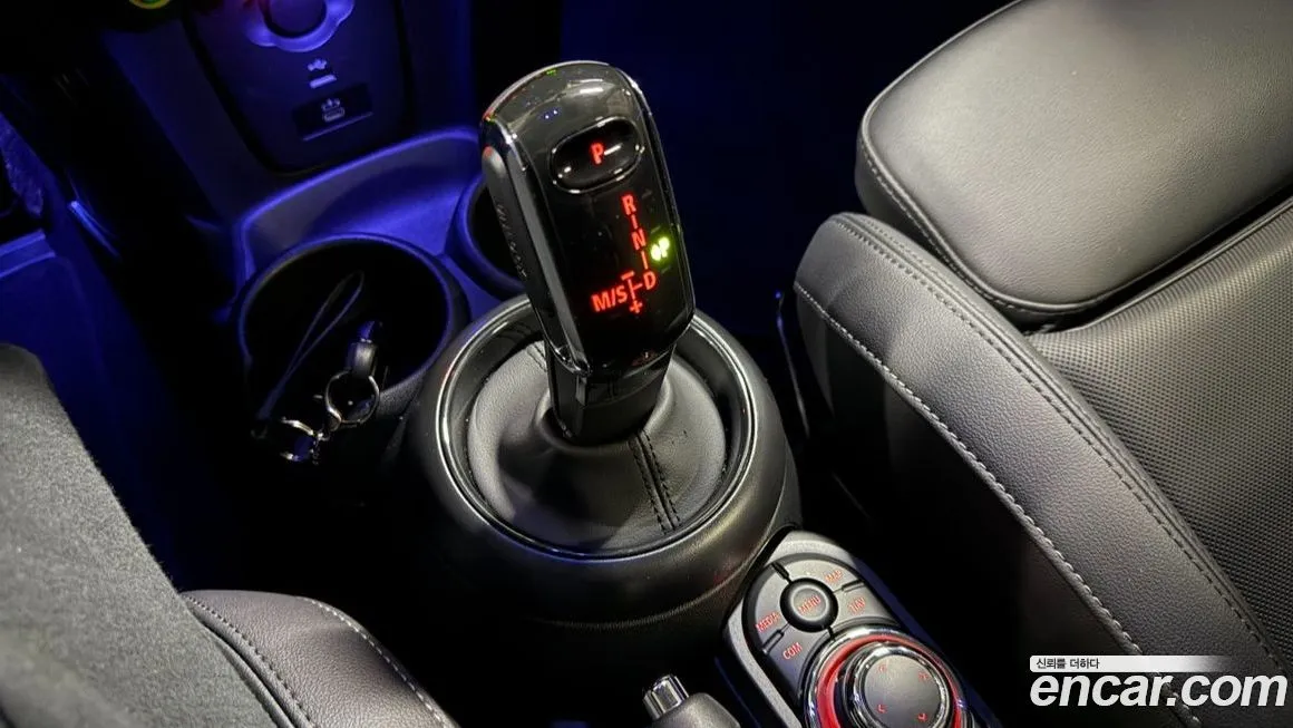 Mini Cooper 2024 из KR, фото 2