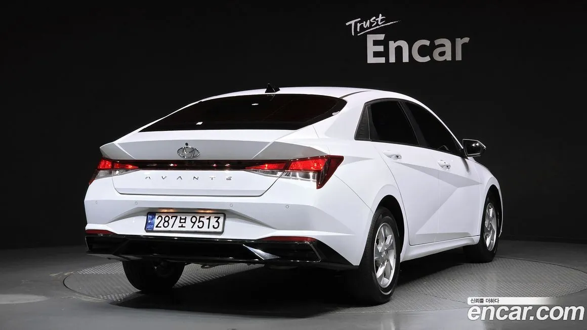 Hyundai AVANTE — фото 9