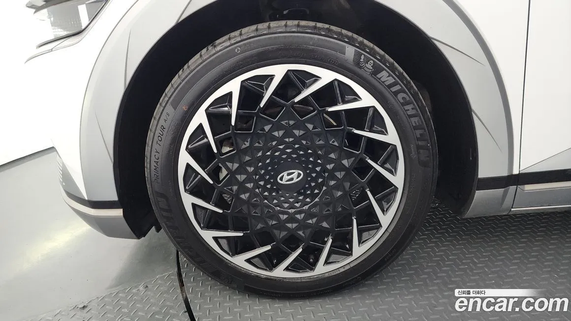 Hyundai Ioniq5 — фото 9