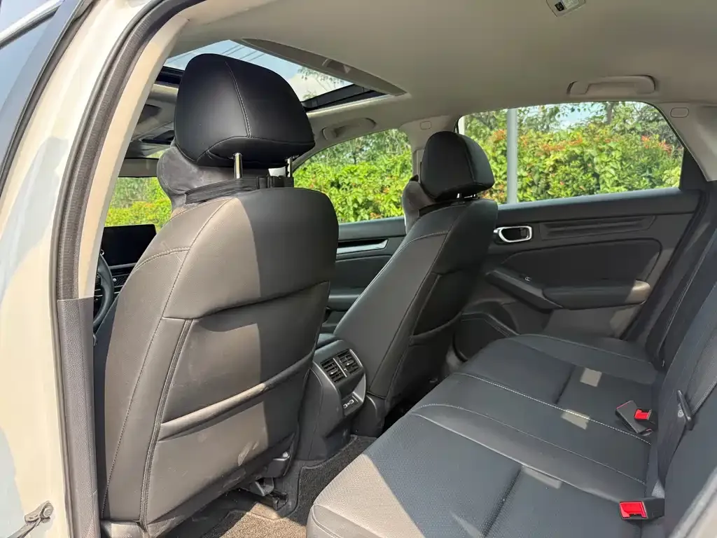 Honda Civic — фото 2