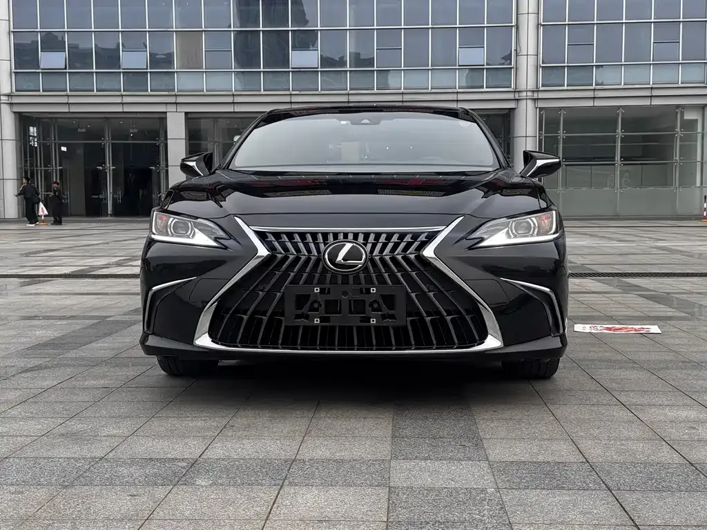 Lexus ES — фото 6