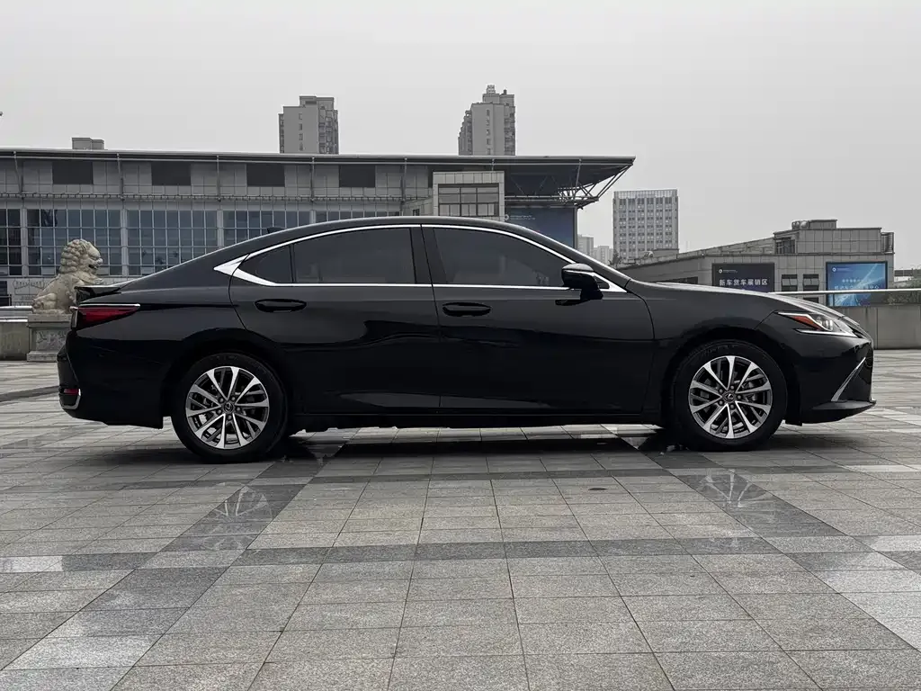 Lexus ES — фото 3