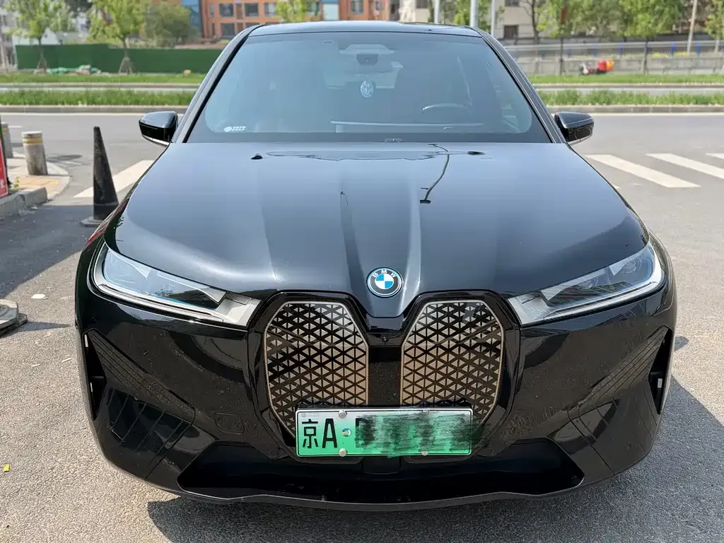 BMW iX M60 2022 из CN, фото 7
