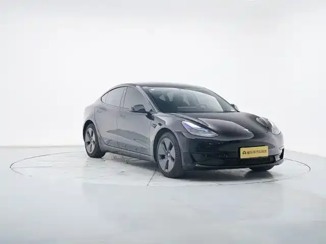 Tesla Model 3 — фото 2