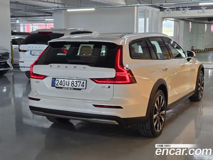 Volvo V60 2025 из KR, фото 6