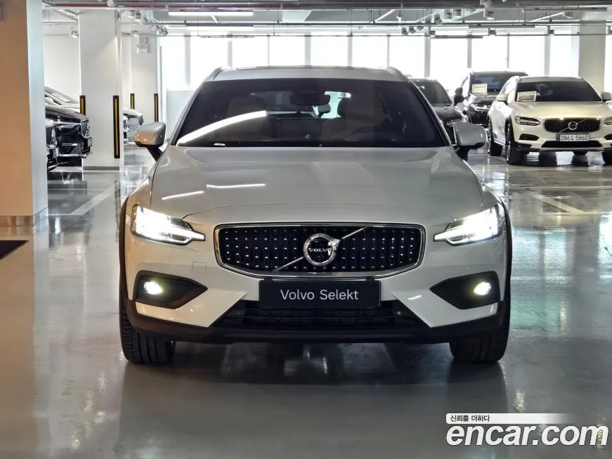 Volvo V60 2025 из KR, фото 10