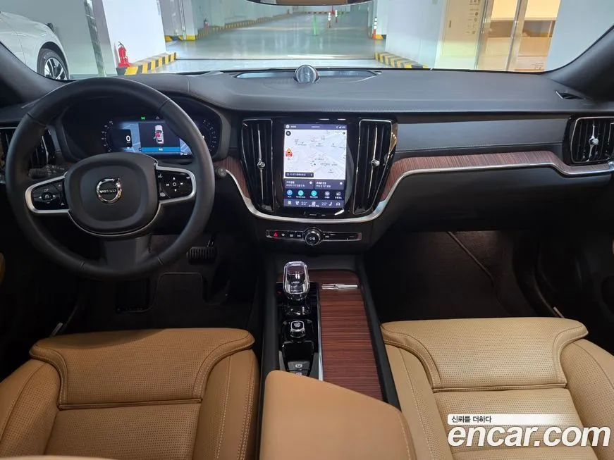 Volvo V60 2025 из KR, фото 3