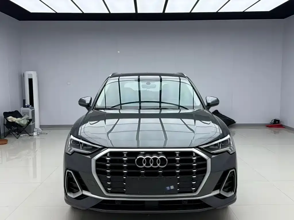 Audi Q3 — фото 9