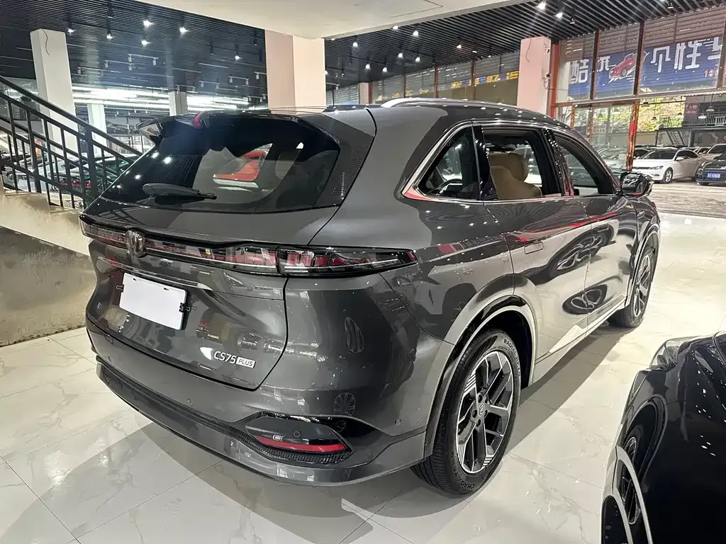 Changan CS75PLUS — фото 10