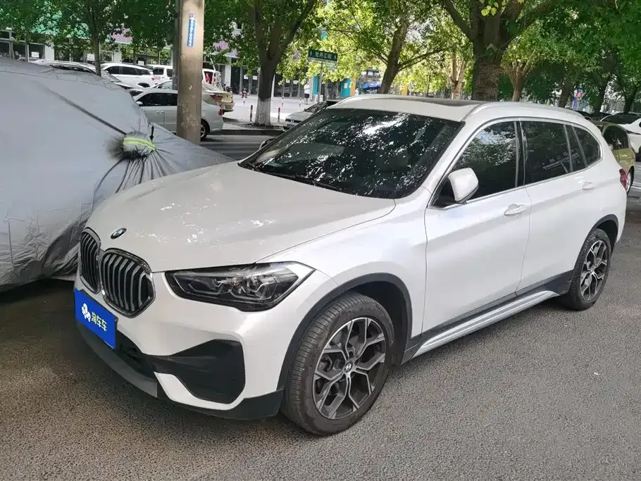 BMW X1 — фото 1