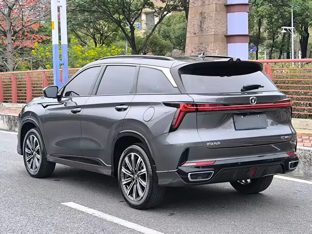 Changan CS75PLUS — фото 6