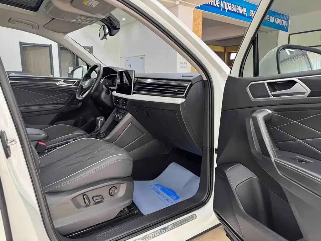 Volkswagen Tiguan L 2022 из CN, фото 7