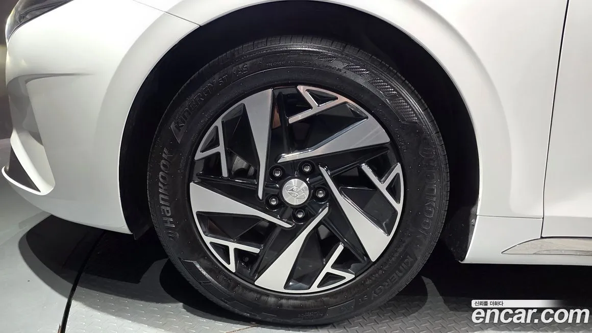 Hyundai Grandeur 2022 из KR, фото 8