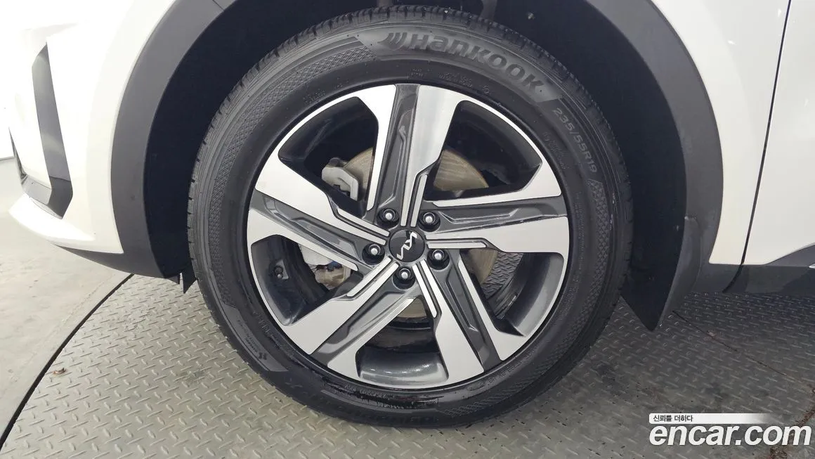 Kia Sorento — фото 10