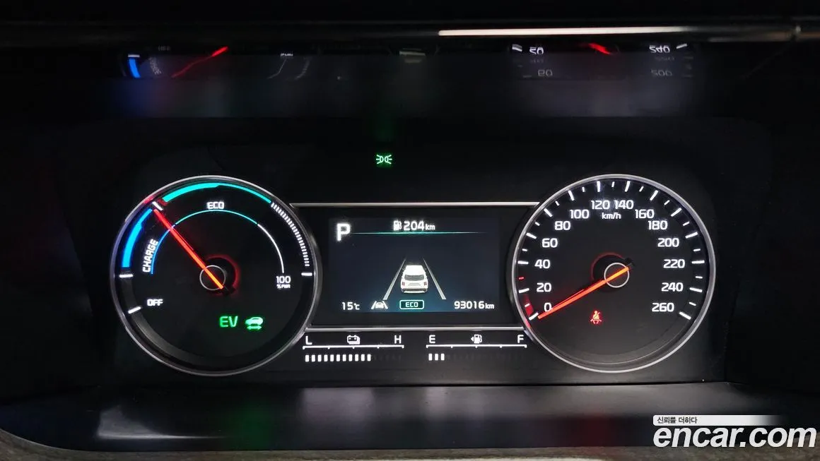 Kia Sorento — фото 8