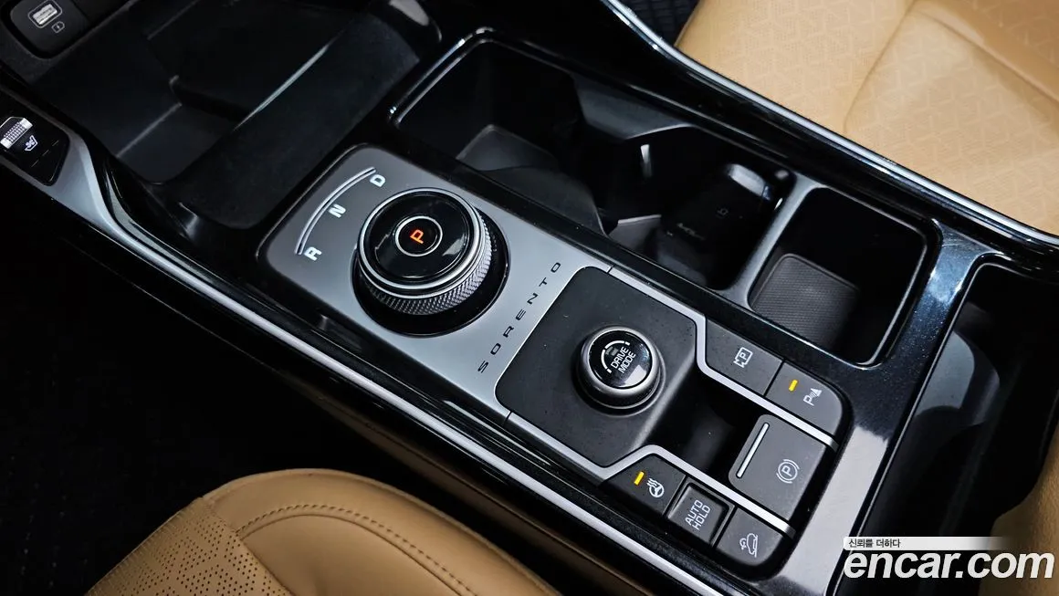 Kia Sorento — фото 6