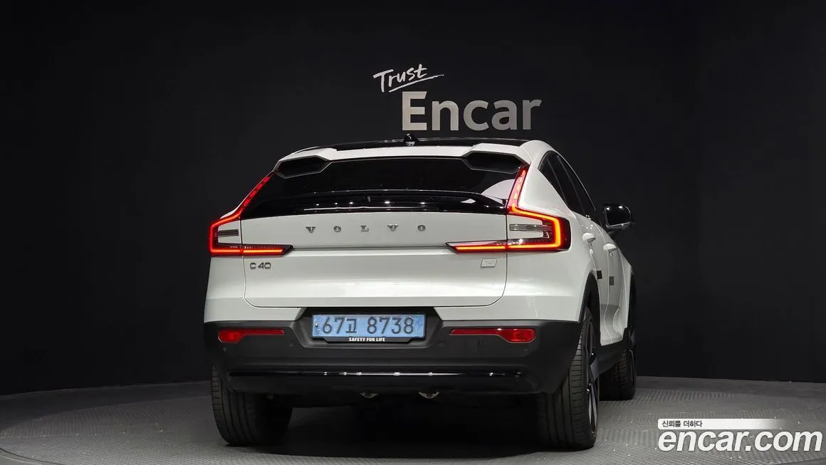 Volvo C40 2023 из KR, фото 5