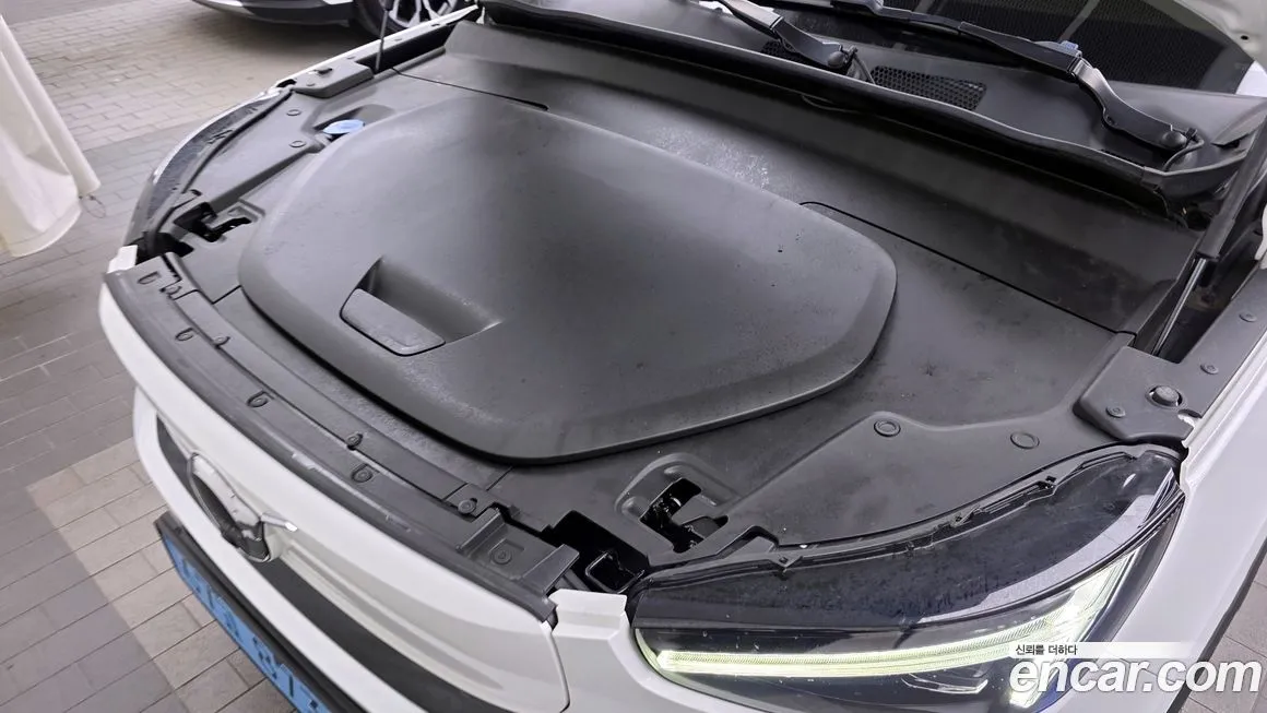 Volvo C40 2023 из KR, фото 10