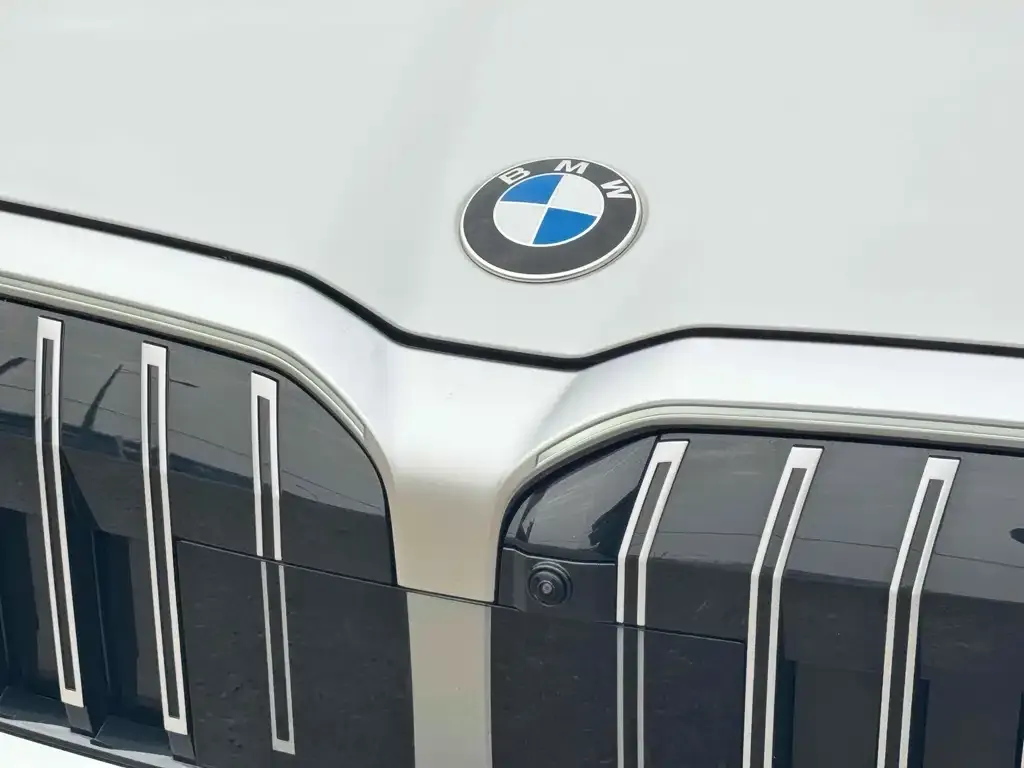 BMW 5 Series — фото 2