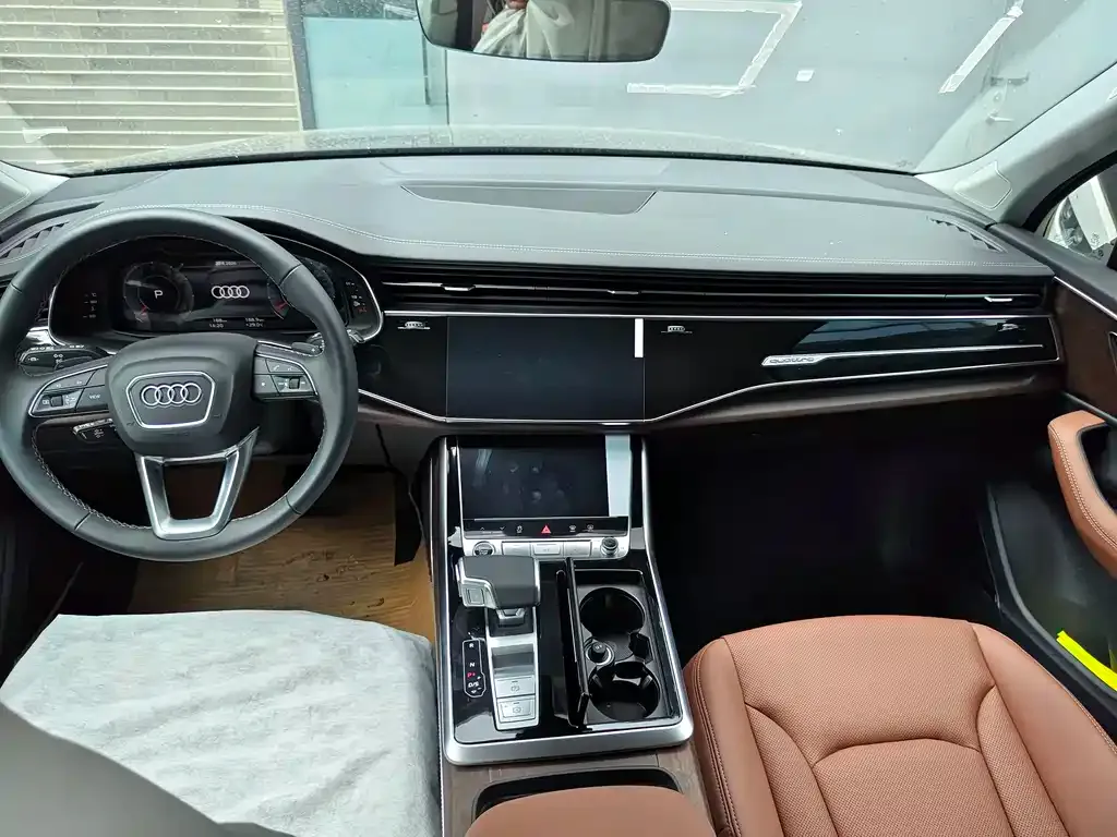 Audi Q7 — фото 4