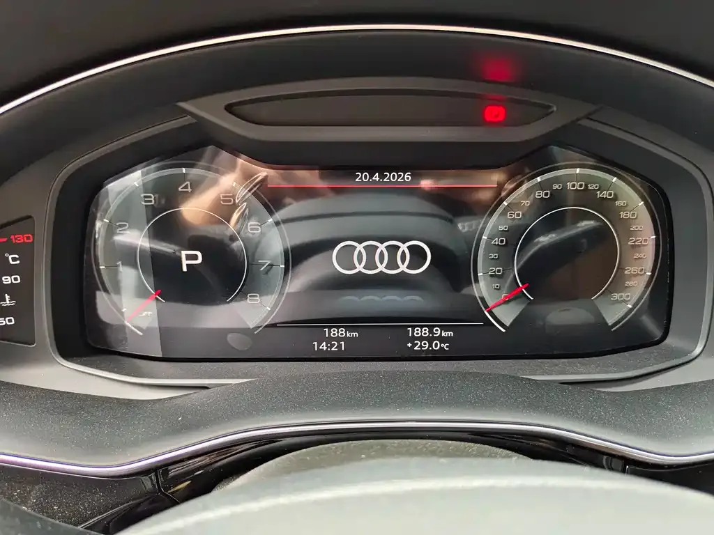 Audi Q7 — фото 2