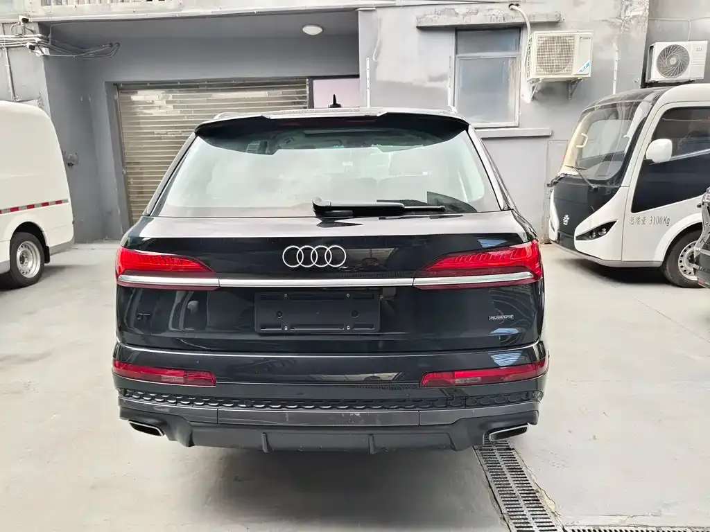 Audi Q7 — фото 5