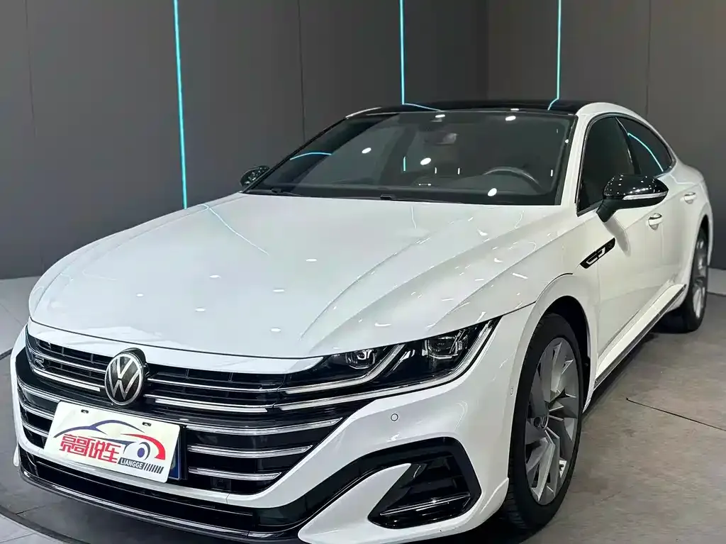 Volkswagen CC — фото 1