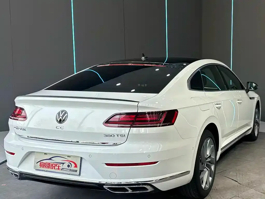Volkswagen CC — фото 9