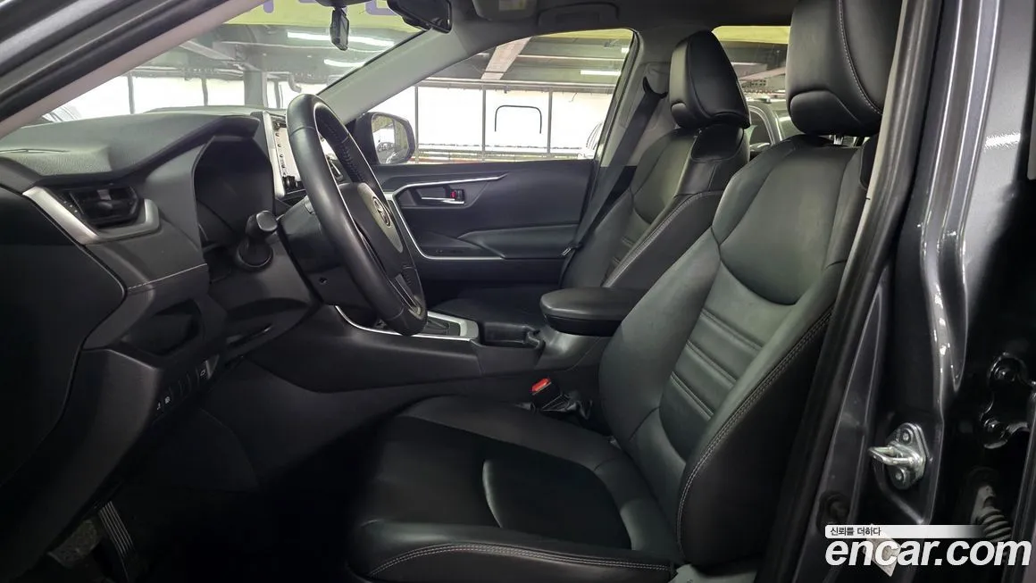 Toyota RAV4 2021 из KR, фото 5