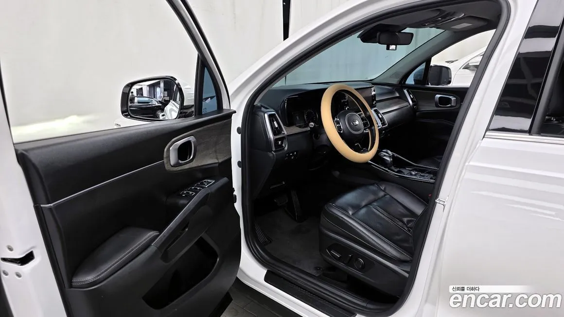 Kia Sorento — фото 10