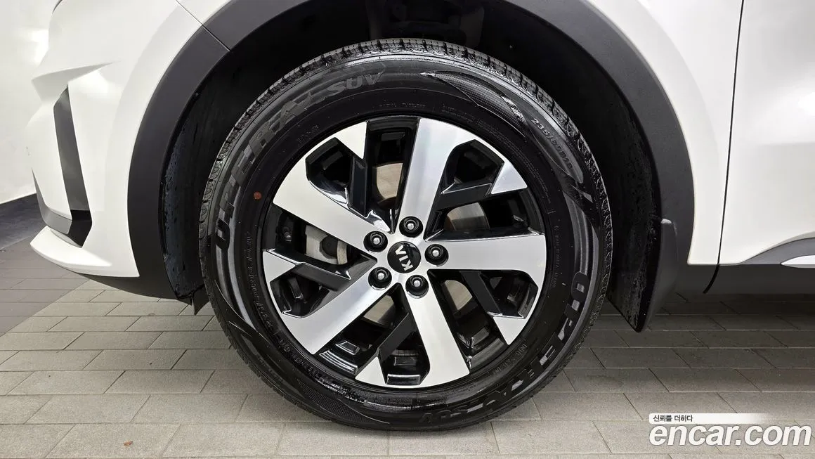 Kia Sorento — фото 8