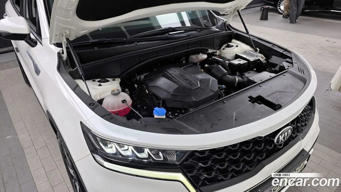 Kia Sorento — фото 7
