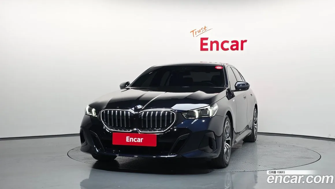 BMW 5-Series 2025 из KR, фото 4