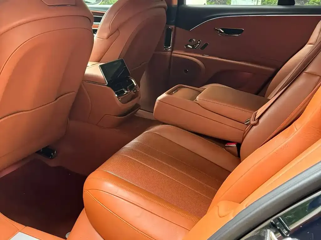 Bentley Flying Spur 2021 из CN, фото 4